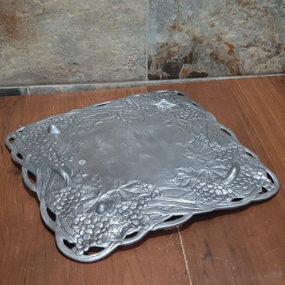 Arthur Court Grapevine Aluminum Tray 1993 - Picture 7 of 11